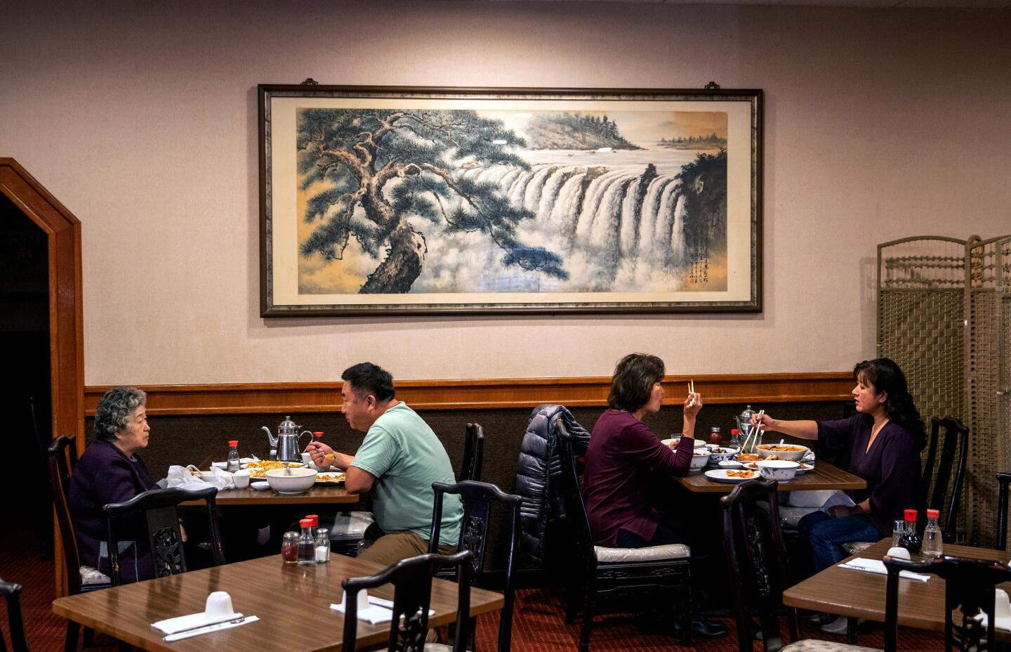 Inside Peking Gourmet
