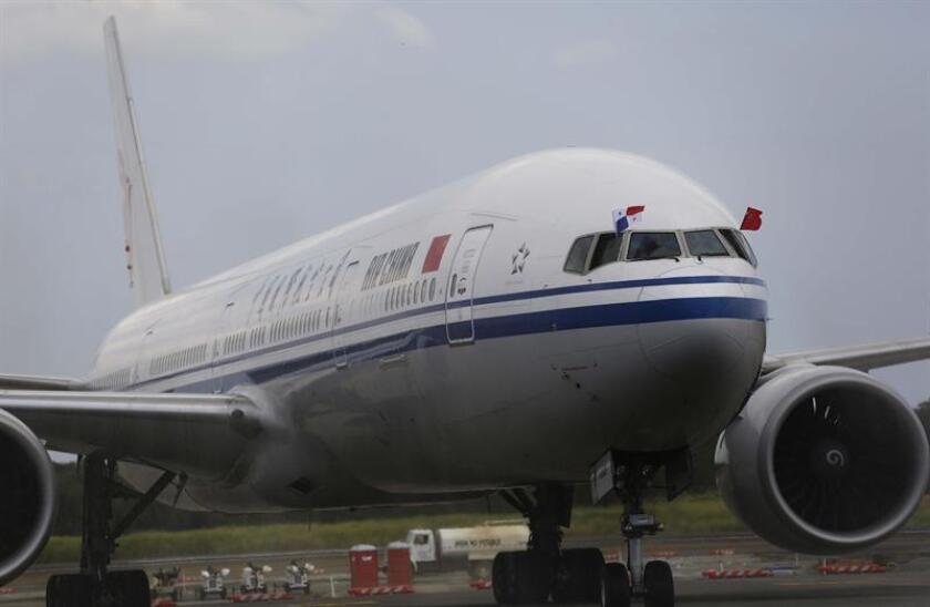Uno de los destinos que apuntan a captar más viajeros es China, que tras las nuevas relaciones diplomáticas les ha conllevado a que se inaugurará el primer vuelo directo de Air China que conecta las ciudades de Pekín y Panamá y a obtener el Estatuto de Destino Autorizado (EDA). EFE/Archivo