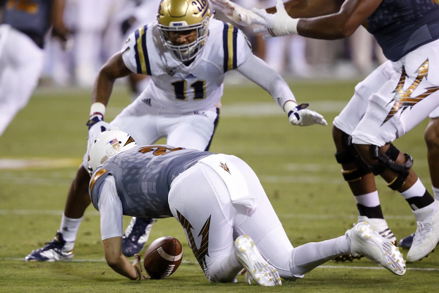 Josh Rosen's injuries prove costly as UCLA falls at Arizona State – Orange  County Register