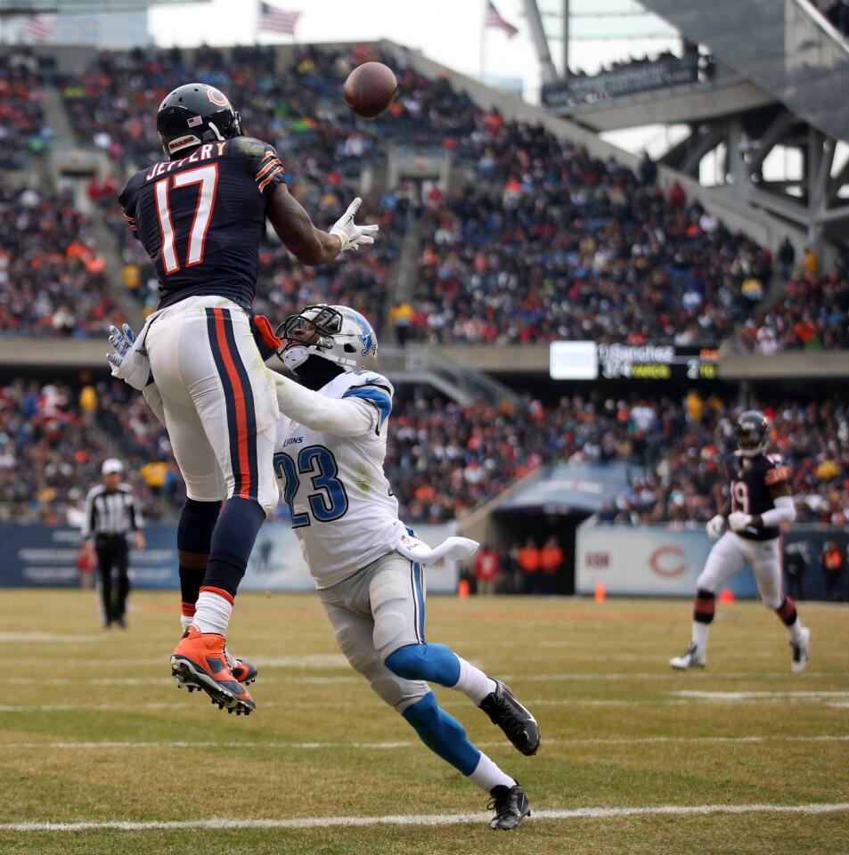 Alshon Jeffery catches a touchdown over Lions cornerback Darius Slay in the third quarter. The Lions defeated the Bears 20-14.