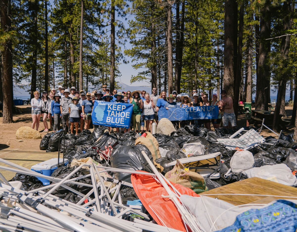 Visitors to Lake Tahoe leave a record than four tons of trash during