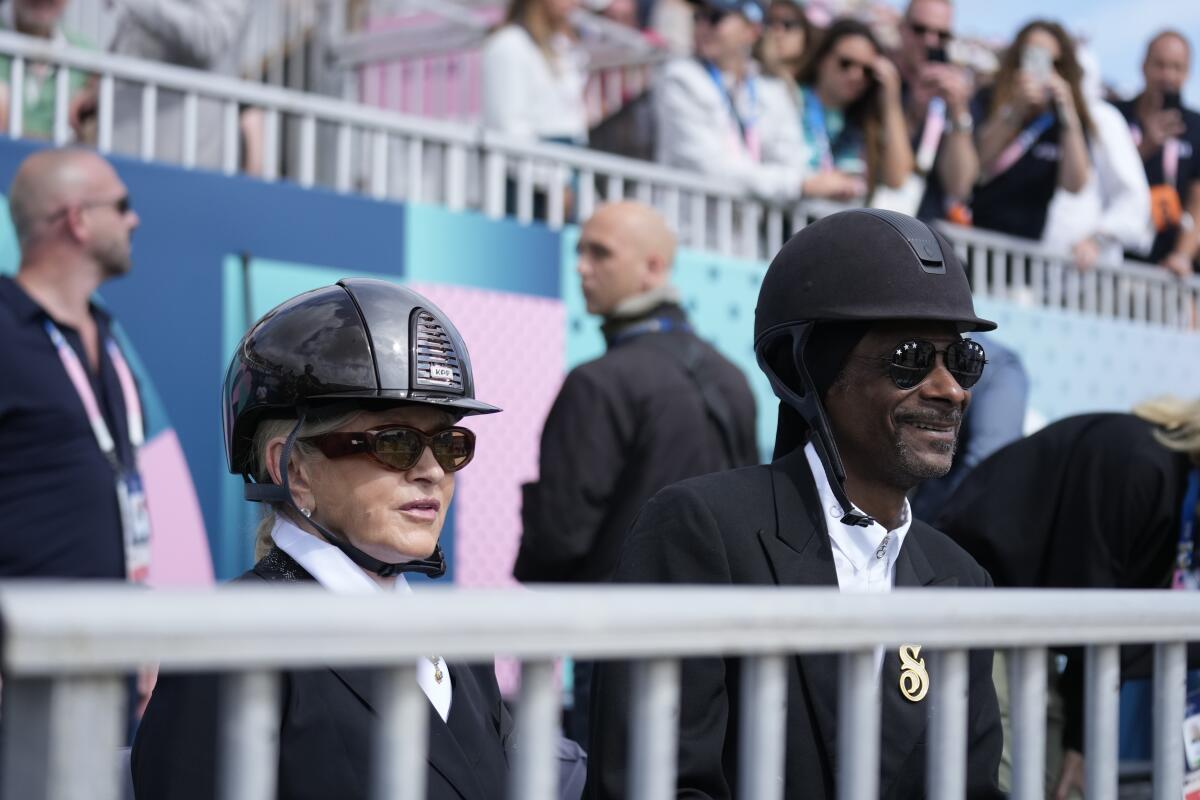 Snoop Dogg y Martha Stewart observan la final del Gran
