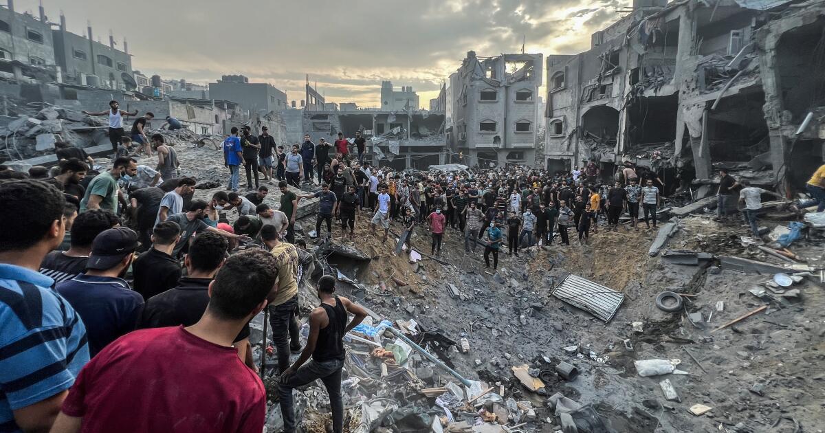 Israelische Angriffe dezimieren das überfüllte Flüchtlingslager Jabaliya im Gazastreifen