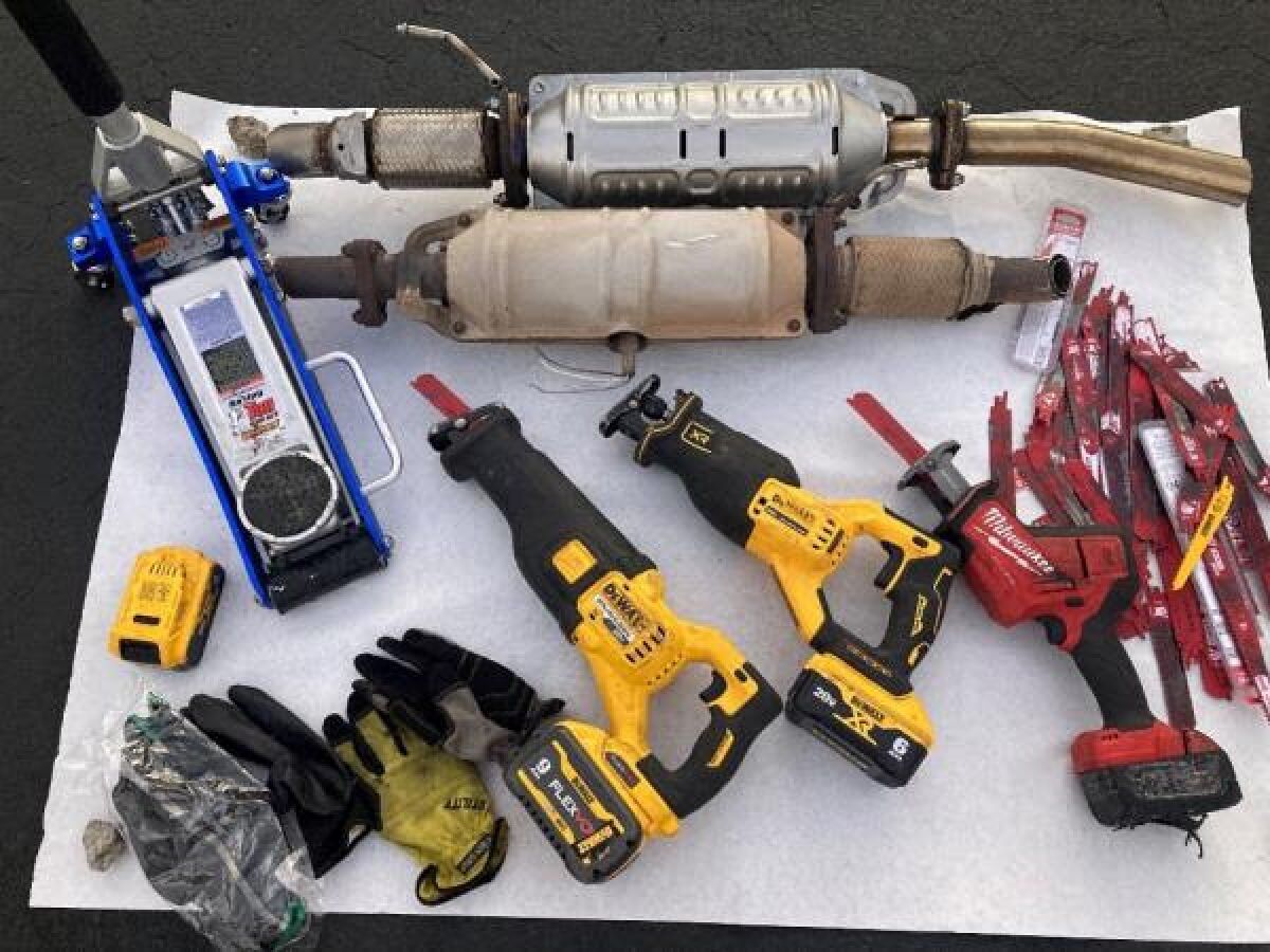 3 suspects in catalytic converter thefts arrested after pursuit from Encinitas to Orange County