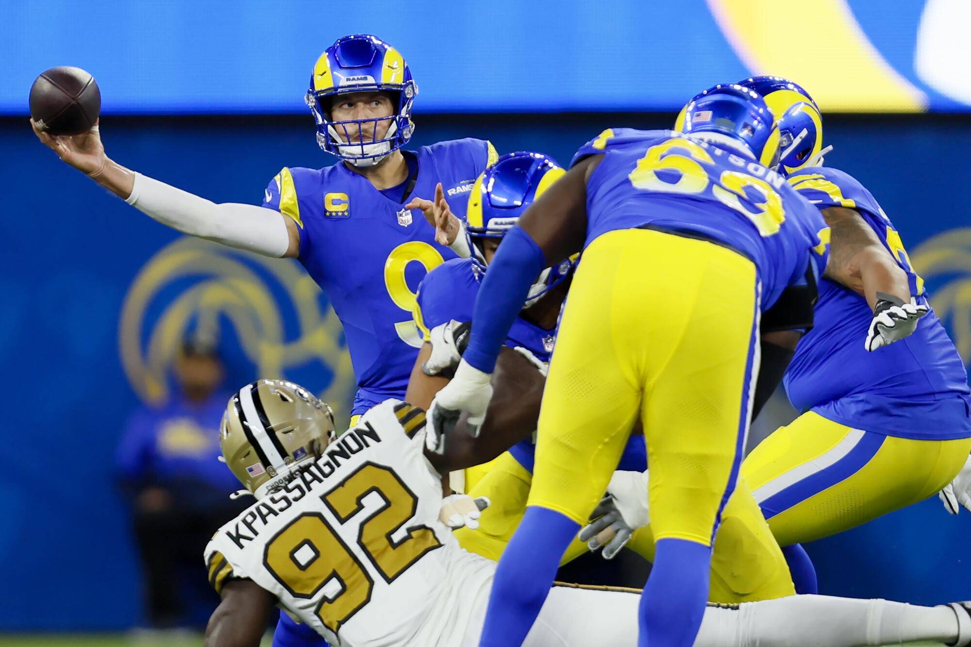 Los Angles Rams quarterback Matthew Stafford throws a pass.