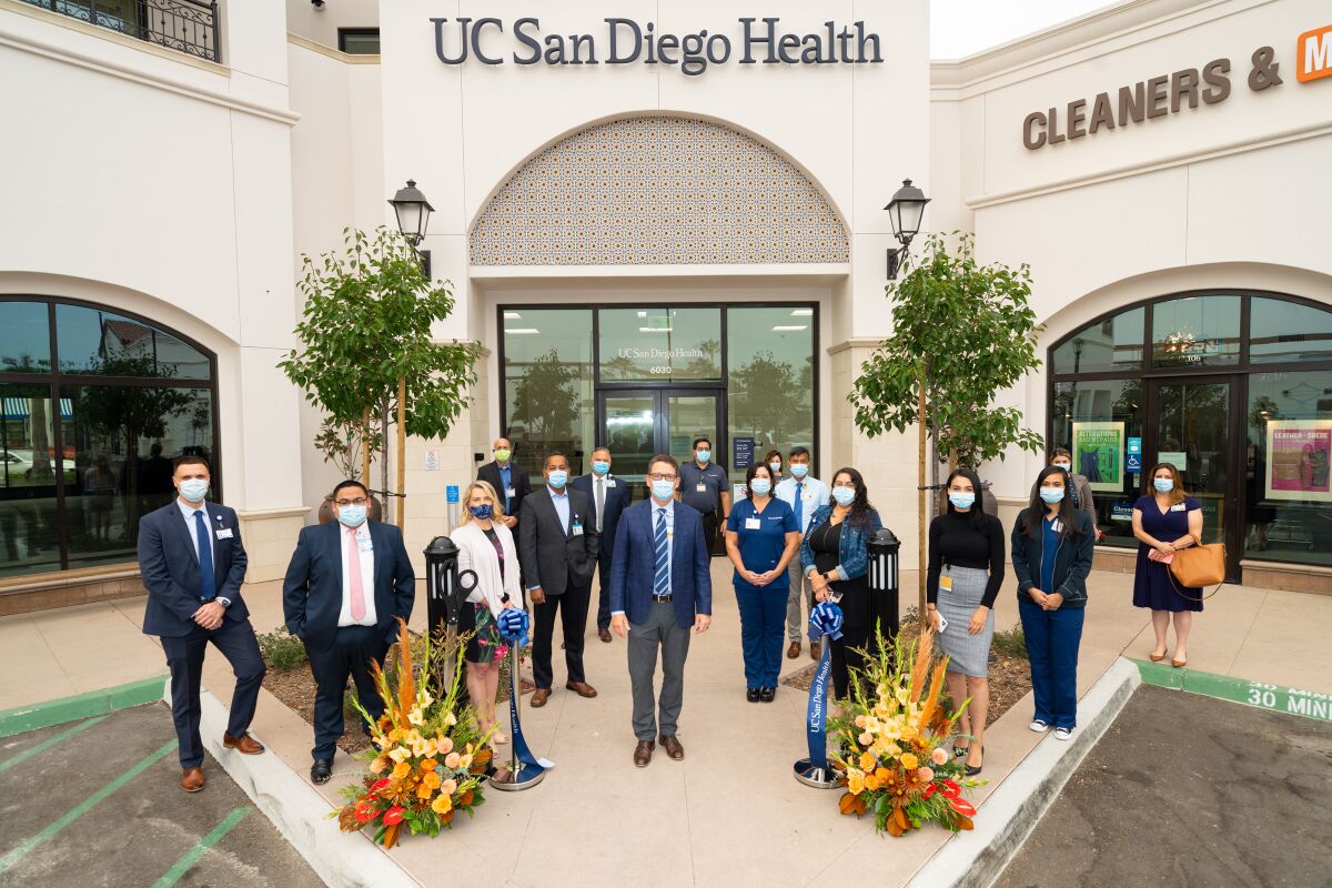 A ribbon cutting at the new UC San Diego Health in Pacific Highlands Ranch.