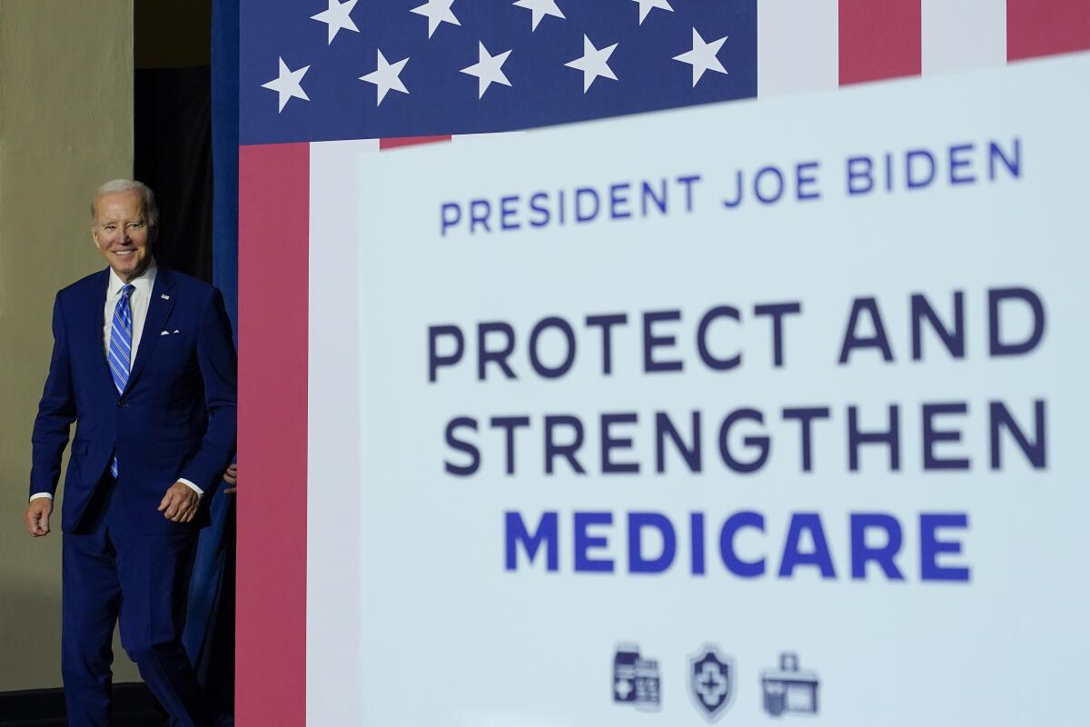 El presidente estadounidense Joe Biden llega para hablar sobre los planes de su gobierno