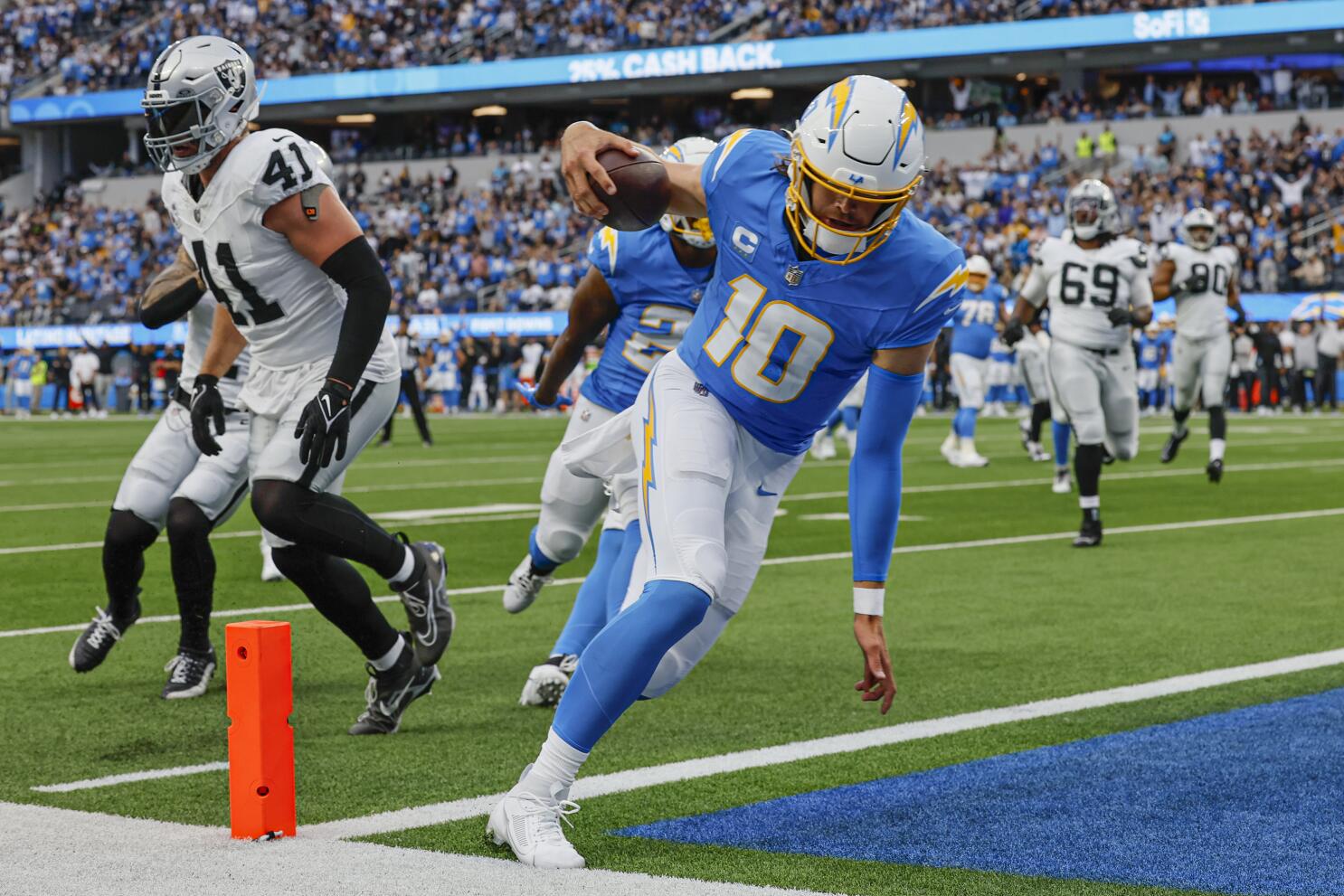 Can't-Miss Play: Los Angeles Chargers cornerback Asante Samuel Jr.'s  red-zone interception halts the Las Vegas Raiders' hopes of scoring a game-tying  touchdown