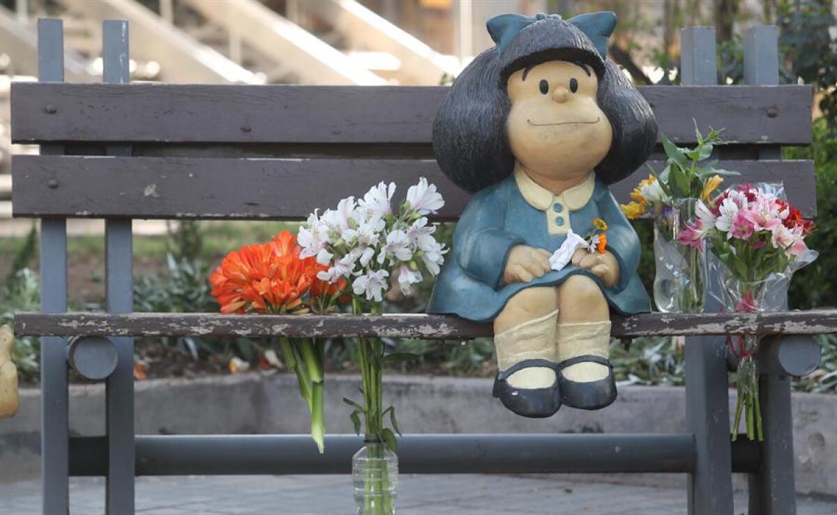 Una representación del personaje de Mafalda en la ciudad de Mendoza, Argentina.
