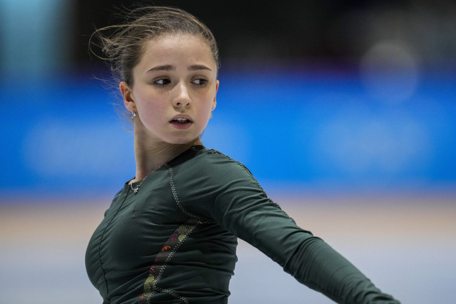 A Disgraceful Decision To Allow Kamila Valieva To Skate Los Angeles Times A Disgraceful Decision To Allow Kamila Valieva To Skate Los Angeles Times