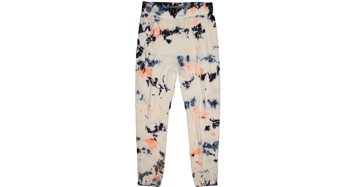 Slouchy lounge pants make a good fit with the sunny season - Los ...