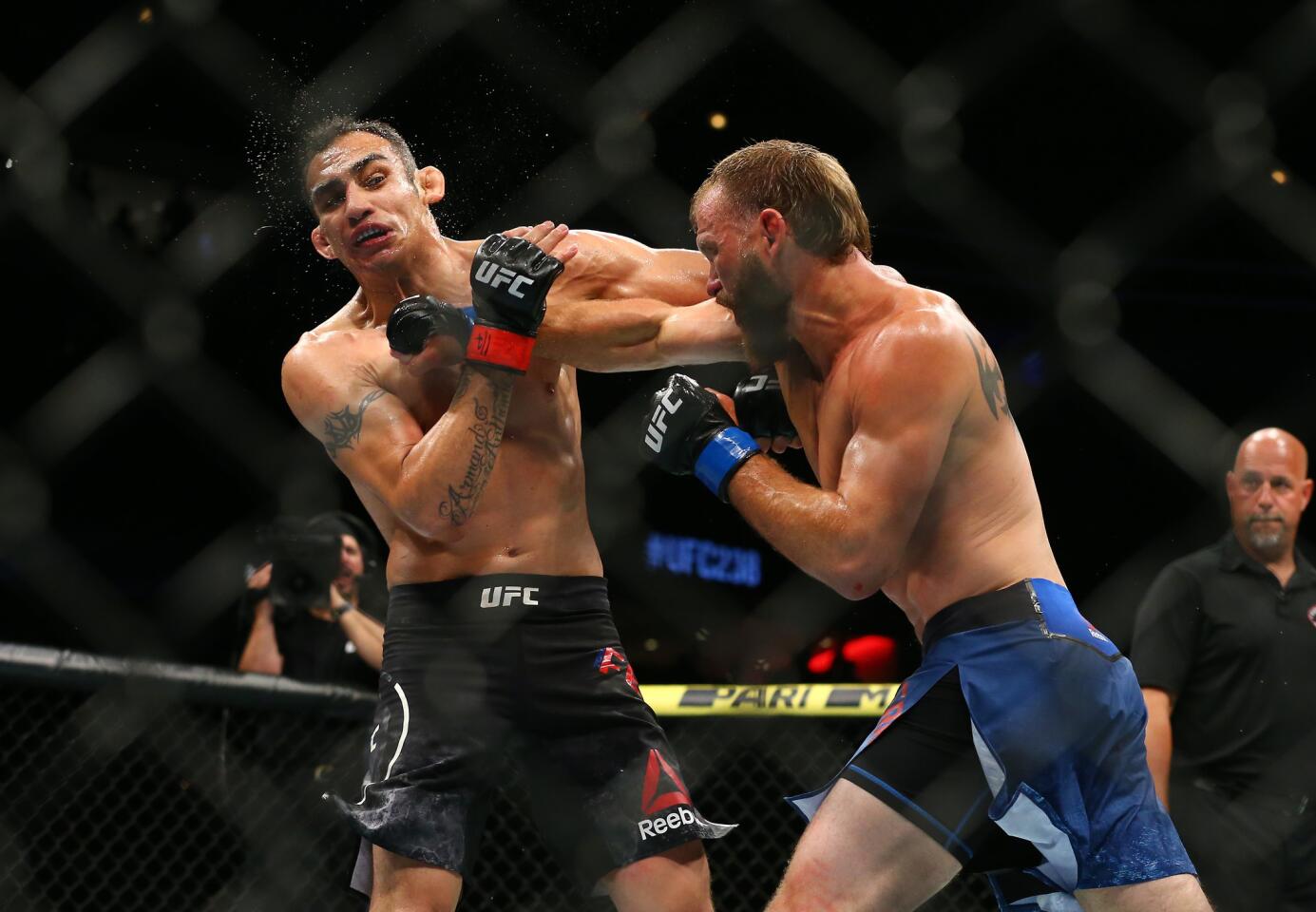 UFC 238 Cejudo v Moraes