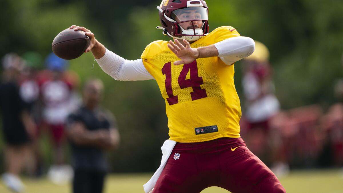 Ron Rivera picks Sam Howell as the Washington Commanders' starting  quarterback – Daily Press