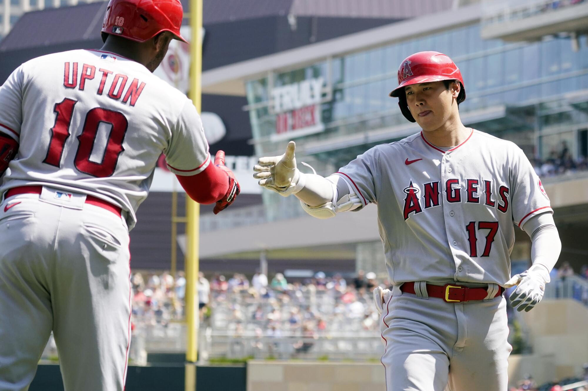 ESPN Reporter Asks Angels Manager About Potential Ohtani Trade During Game