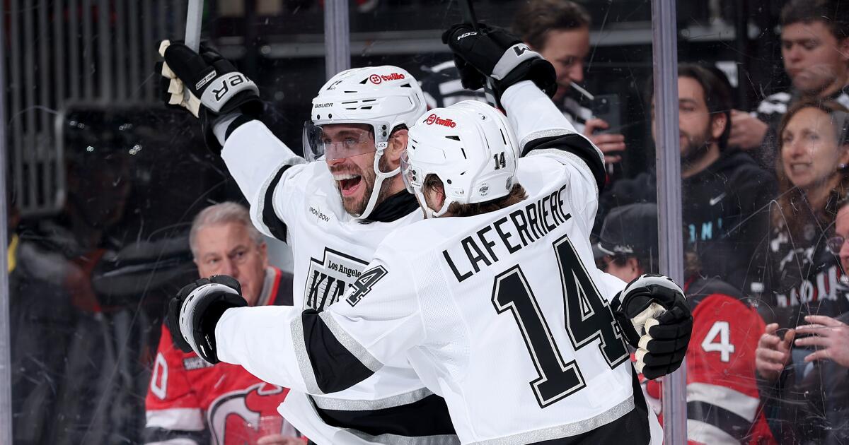 Anze Kopitar passes Dionne to become Kings’ all-time leading scorer Anze Kopitar passes Dionne to become Kings’ all-time leading scorer