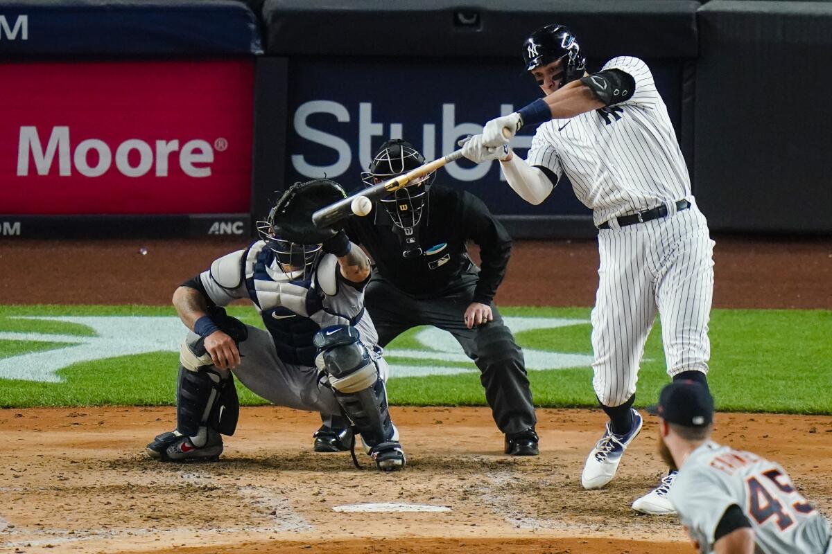 Yankees hit five homers in rout of Tigers