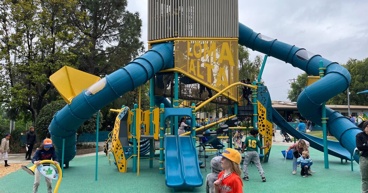 'We all need hope': Four months after the fire, Altadna Community Park reopens 'We all need hope': Four months after the fire, Altadna Community Park reopens