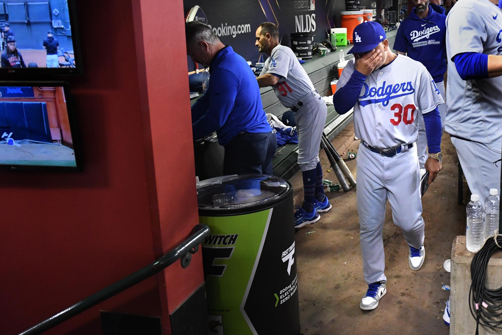 Dodgers swept into next season with humiliating loss to Arizona - Los Angeles Times