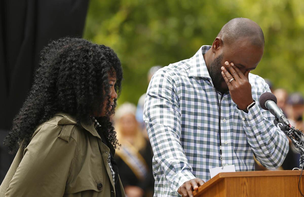 Tony Gwynn Memorial unveiled in Poway - Pacific San Diego