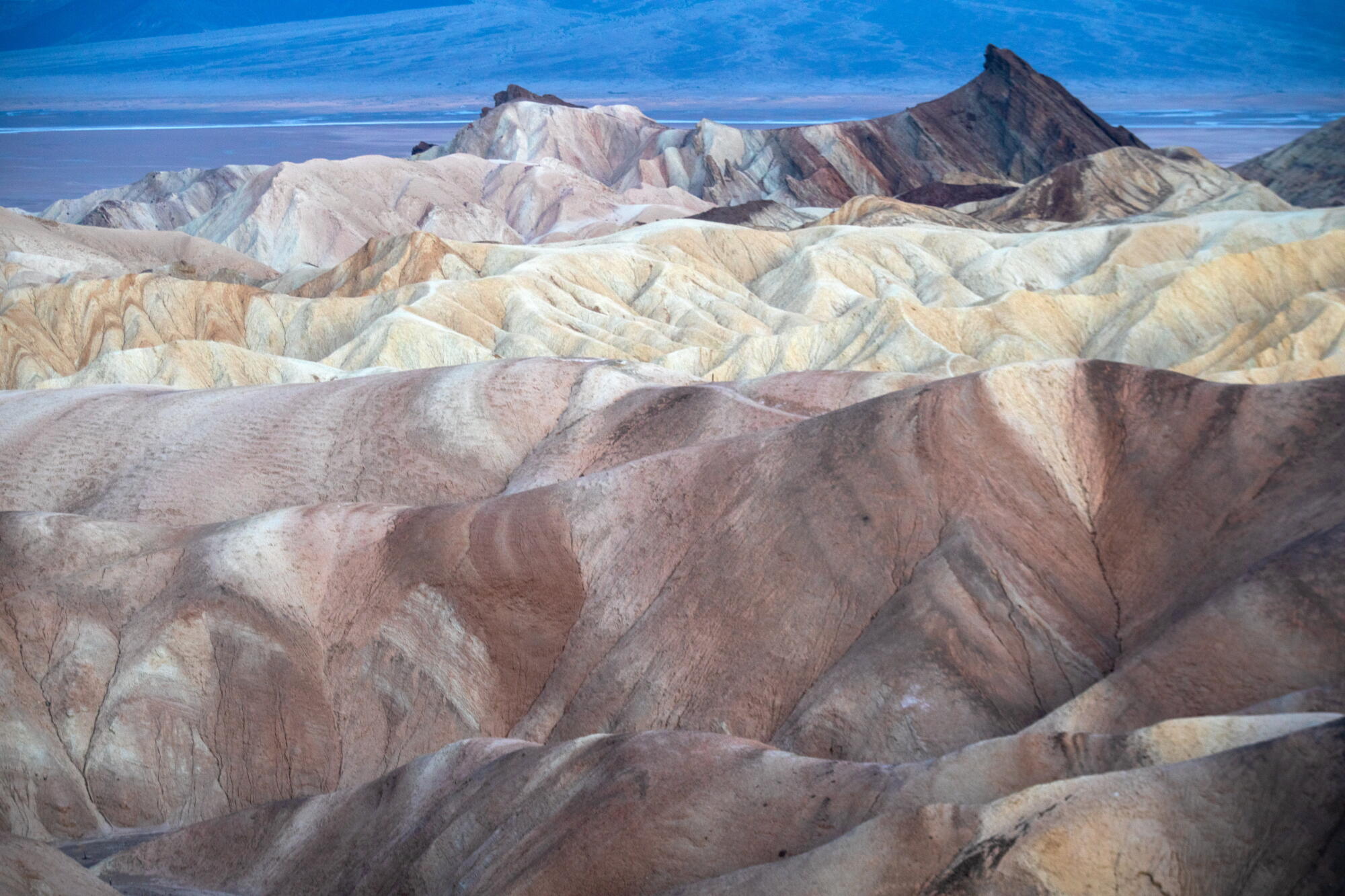 Hectic Valley Death Valley's extreme heat goes off the charts with climate change ...