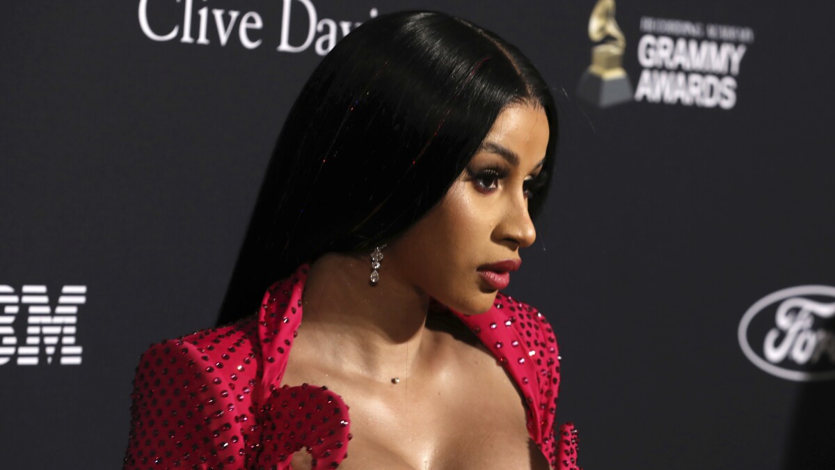 Cardi B Doesn T Want Selena Gomez To Retire One More Era Los Angeles Times Cardi B Doesn T Want Selena Gomez To Retire One More Era Los Angeles Times