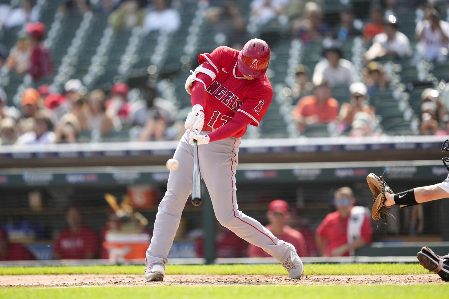 Ohtani throws 1st MLB shutout, hits 2 HRs as Angels sweep Tigers after team  says he's staying – The Denver Post