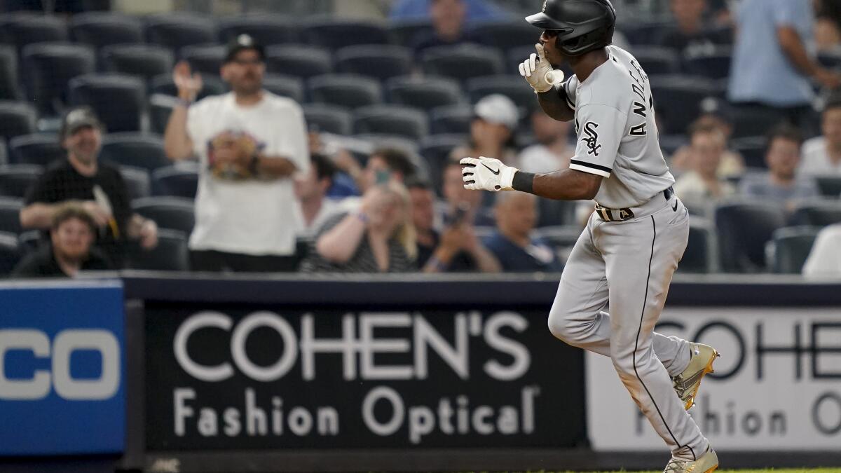 Report: Ex-Yankees Reliever Aroldis Chapman to Sign With Royals, National  Sports