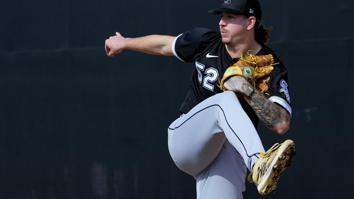 White Sox's Mike Clevinger won't be suspended after MLB investigation
