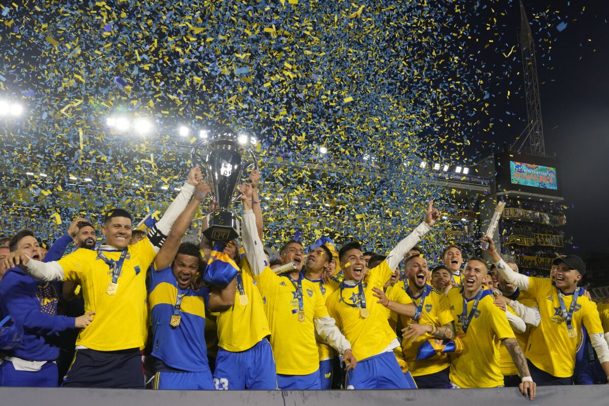 Boca se corona campeón en definición emotiva en dos estadios - Los Angeles  Times