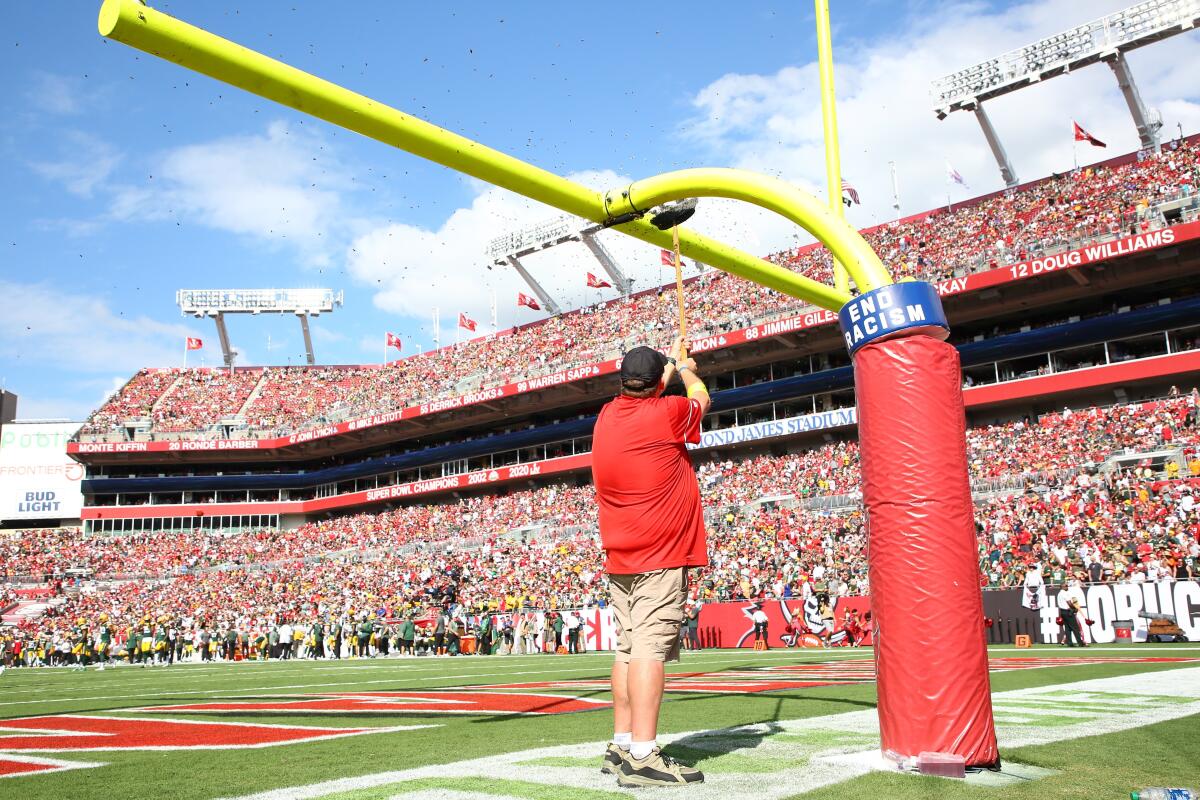 Sunday night's game between Chiefs, Buccaneers will be played as scheduled  in Tampa