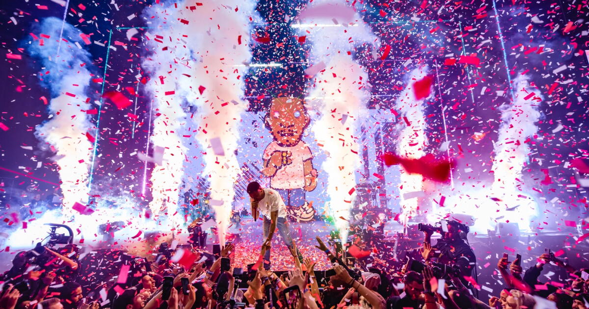 Cpmplexcon Stage Does ComplexCon still matter? Short answer: Yes. Here's why - Los ...