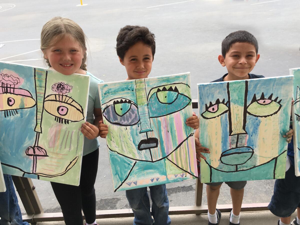 An inspiring afternoon of live entertainment, flavorful bites and art enables ArtReach to provide free art lessons to thousands of students throughout San Diego County.