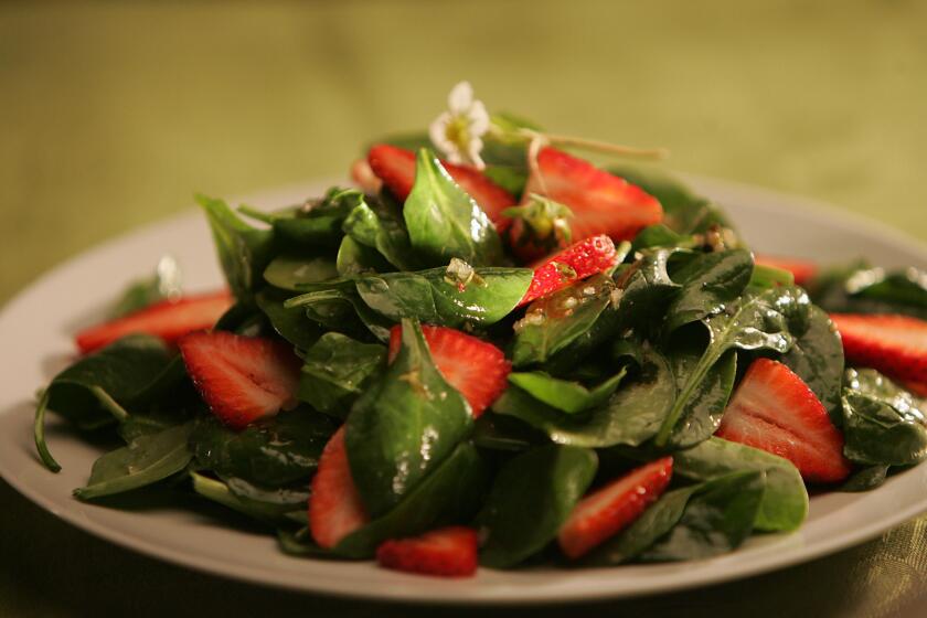 Recipe: Spinach and strawberry salad