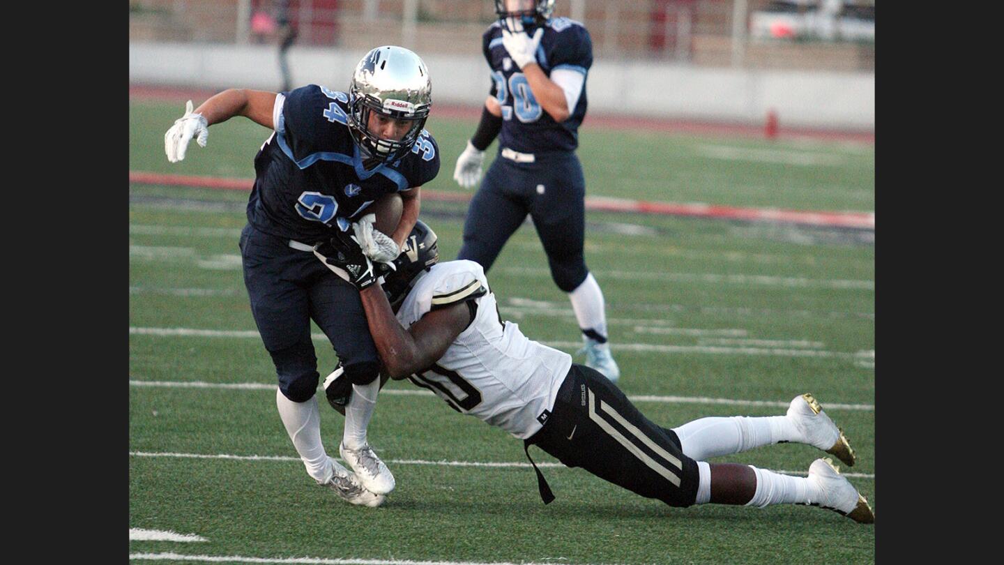 Photo Gallery: Crescenta Valley vs. Golden Valley non-league football