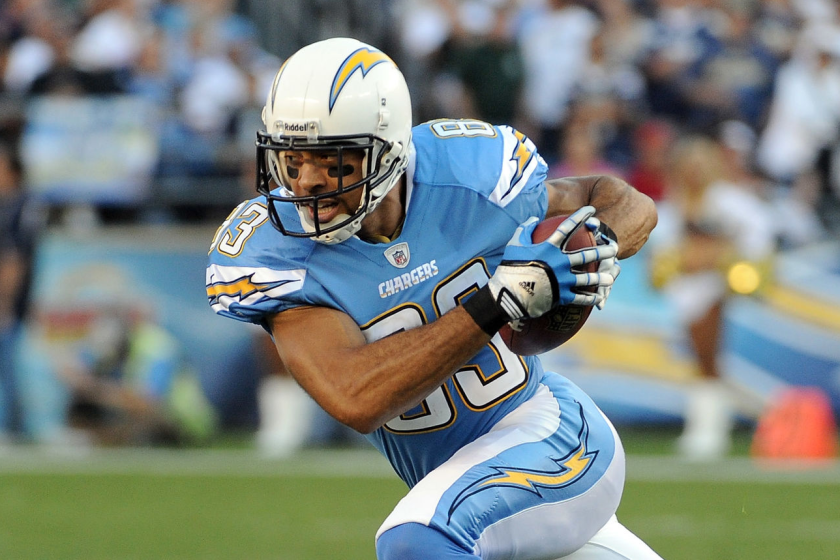 SAN DIEGO, CA - NOVEMBER 27: Vincent Jackson #83 of the San Diego Chargers turns up field after his catch.