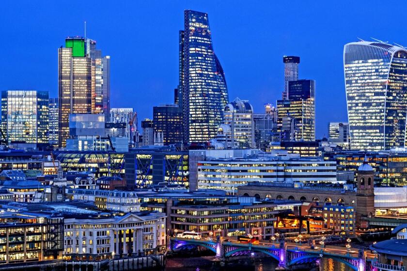 England, London, The City, City Skyline (Photo by: Prisma by Dukas/UIG via Getty Images) ** OUTS - ELSENT, FPG, CM - OUTS * NM, PH, VA if sourced by CT, LA or MoD **