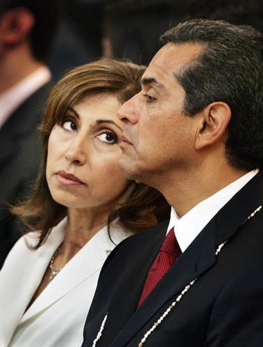 Villaraigosa with his wife, Corina, during a prayer service at the Cathedral of Our Lady of the Angels just before he was sworn in as mayor on July 1, 2005.