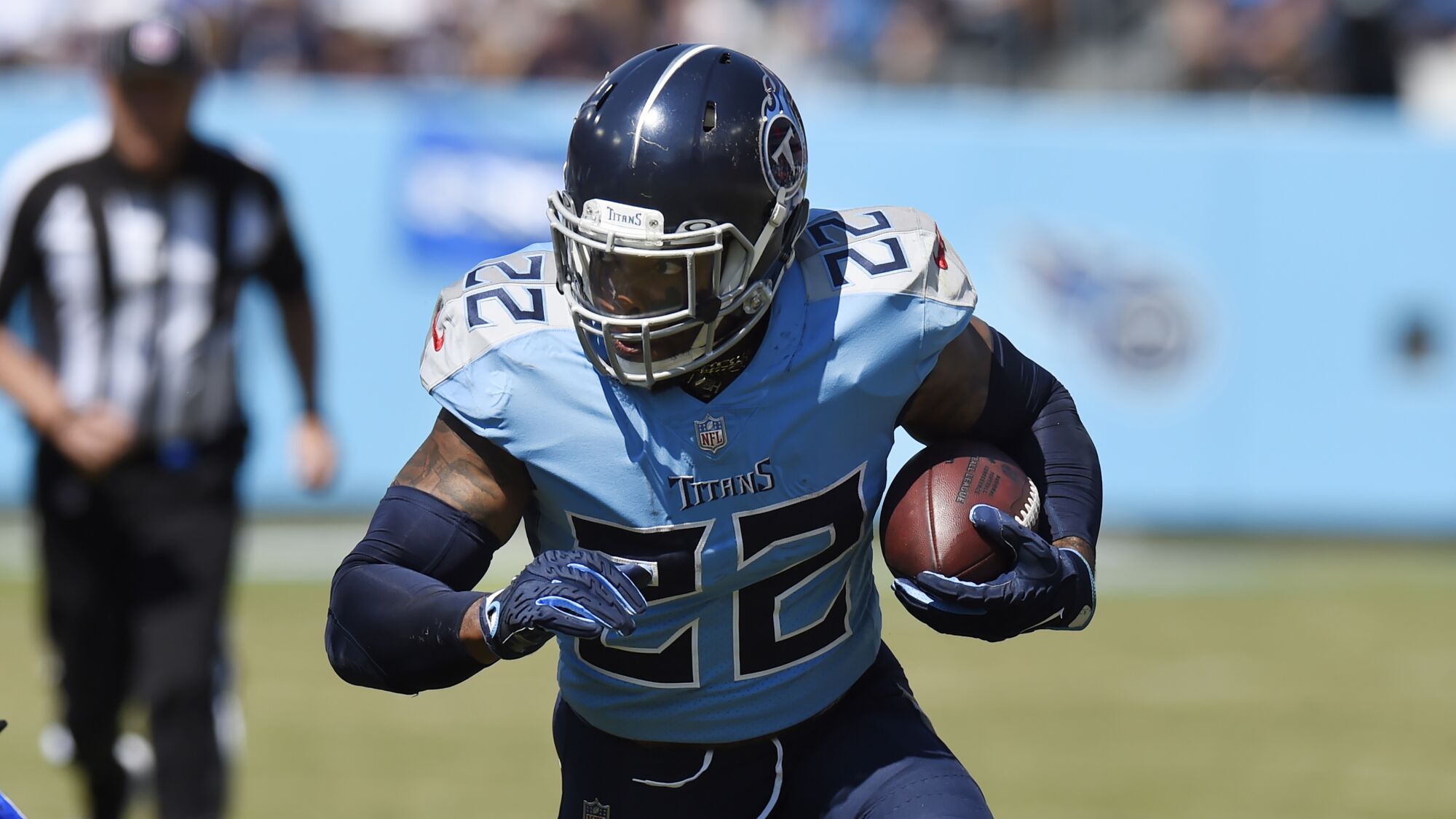 Tennessee Titans running back Derrick Henry plays against the Indianapolis Colts.