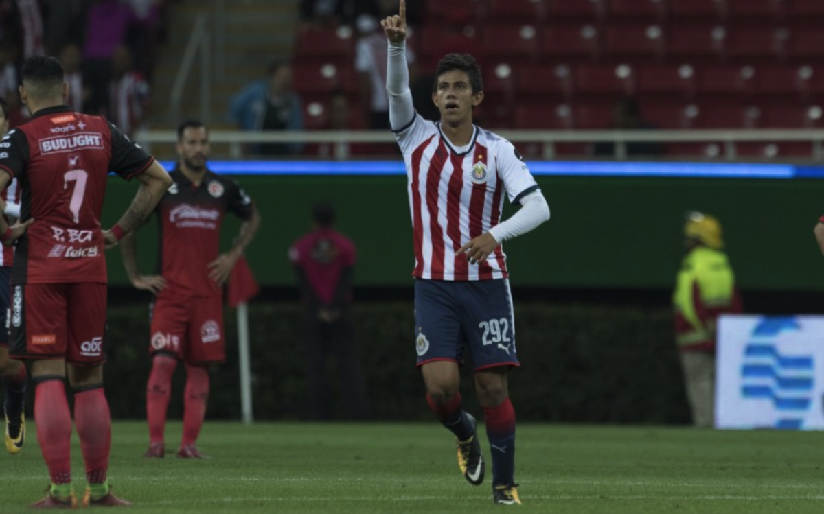 ARCHIVO.- José Juan Macías, jugador de Chivas del Guadalajara. (Joel Rodriguez/EFE)