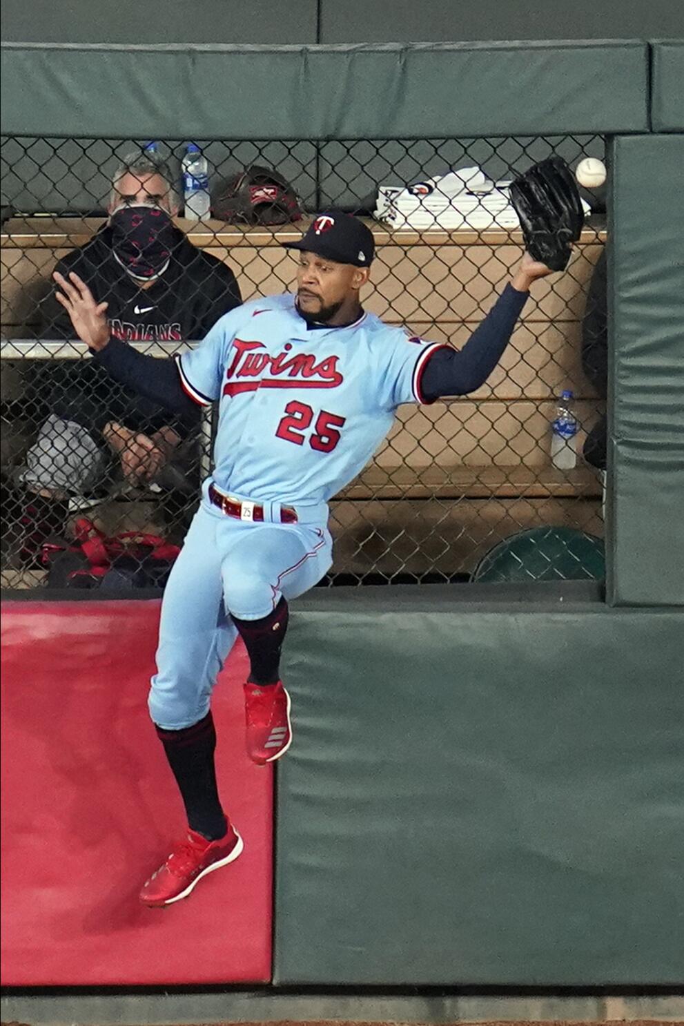 Byron Buxton homers again as Twins beat Indians 8-4