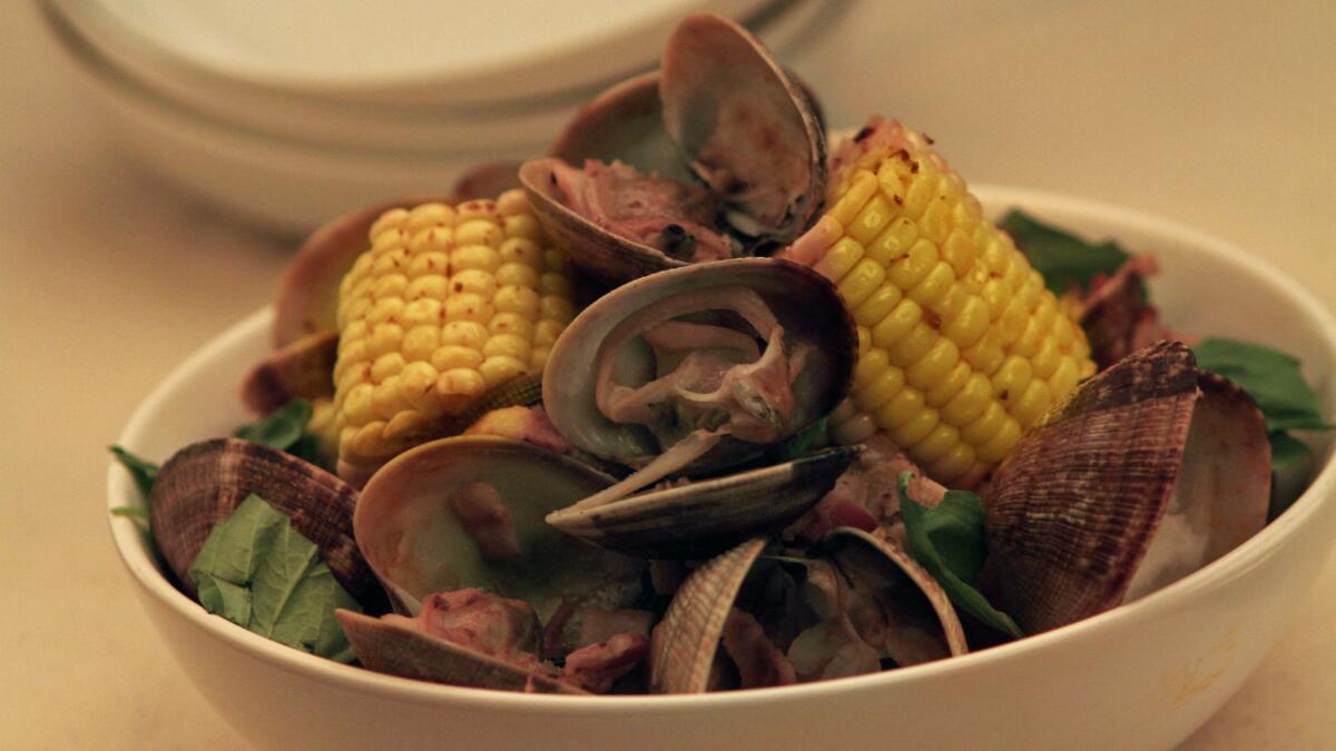 Recipe: Steamed corn with clams and bacon