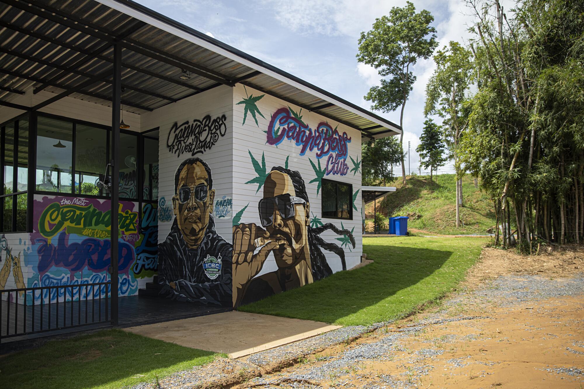 A mural of Snoop Dogg smoking marijuana