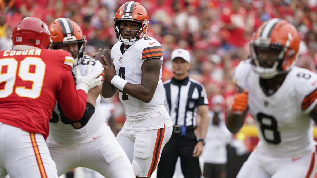 Browns face pressure to deliver as the 'official' Deshaun Watson era begins