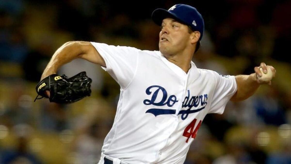 Rich Hill brilla en casa, pero sufre fuera de ella.