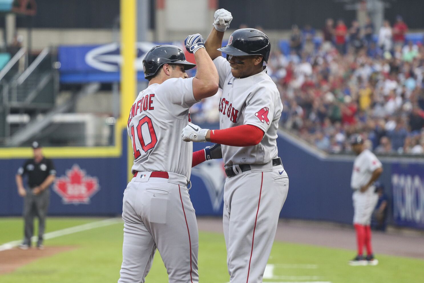 Red Sox pummeled by the Angels' six-run outburst in the 10th inning - The  Boston Globe