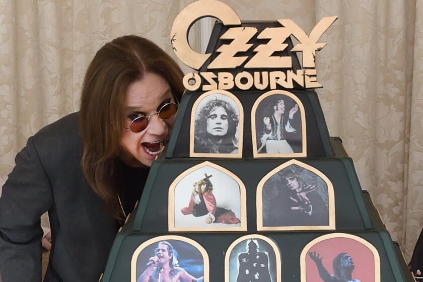 El cantante Ozzy Osbourne ha estado afectado por diversos males de salud en los meses recientes.