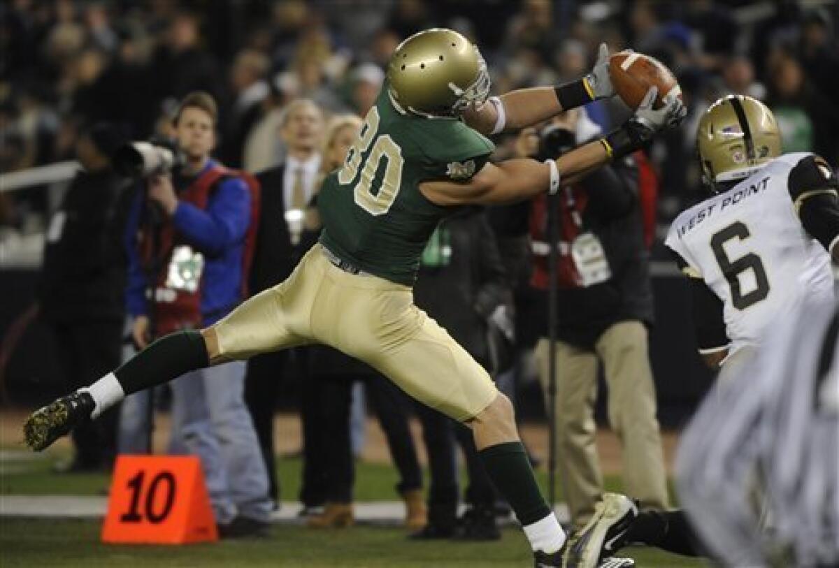 Notre Dame Beats Army, 27-3, at Yankee Stadium - The New York Times