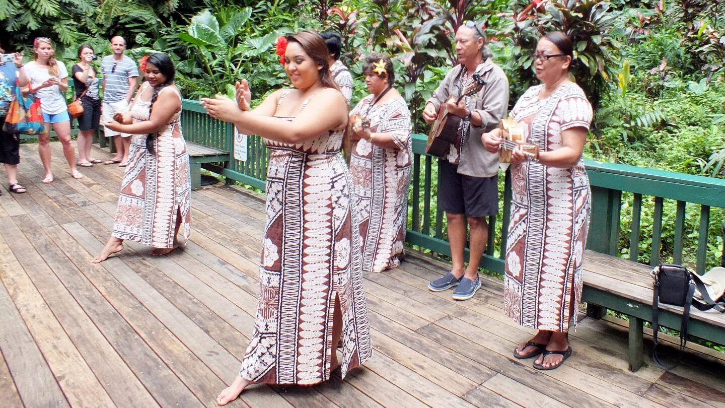 Smith's Fern Grotto tours in Kauai, Hawaii