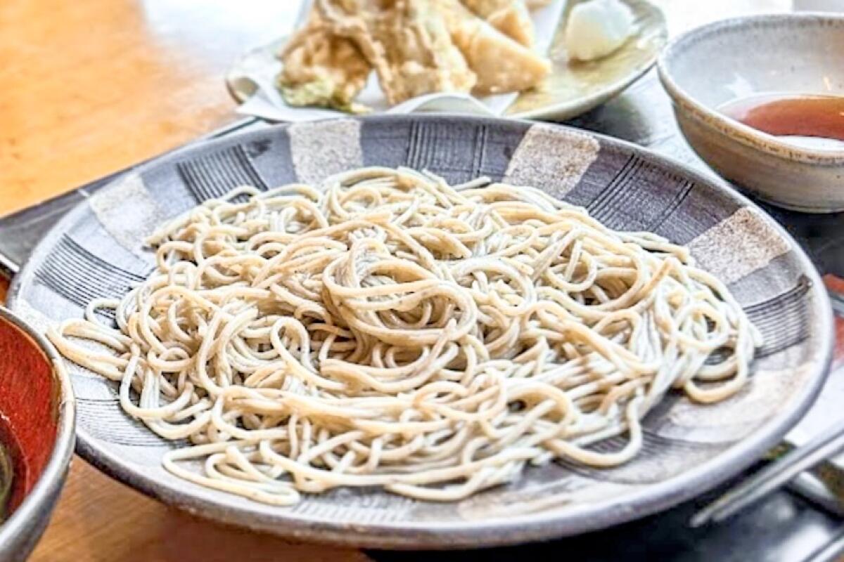 Cold soba noodles with dipping sauce and a side of tempura at Dashin Soan in Tokyo.