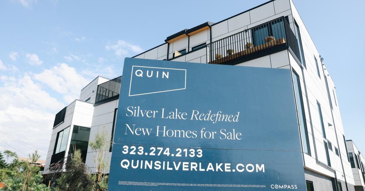 All-cash offers, wealthy buyers push Southern California home prices to a record All-cash offers, wealthy buyers push Southern California home prices to a record